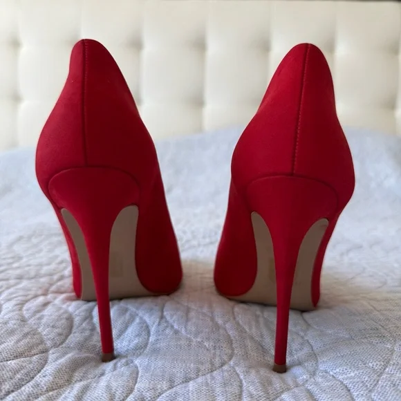 Aldo Red Pumps - Picture 3 of 6